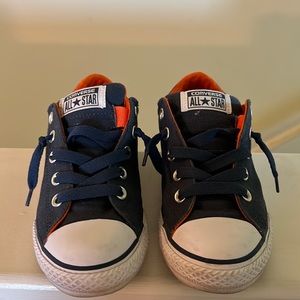 Converse low top size 3 in EUC